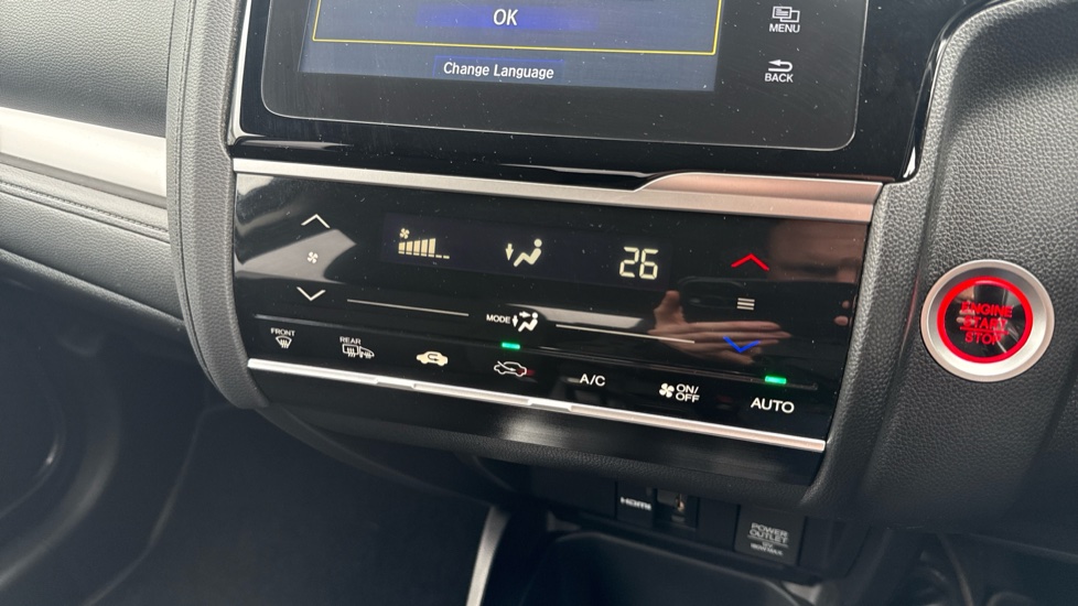 Honda Jazz 1.3 i-VTEC EX Navi 5dr CVT Petrol Hatchback - Image 36
