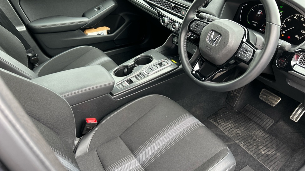 Honda Civic 2.0 eHEV Sport 5dr CVT Hybrid Hatchback - Image 32