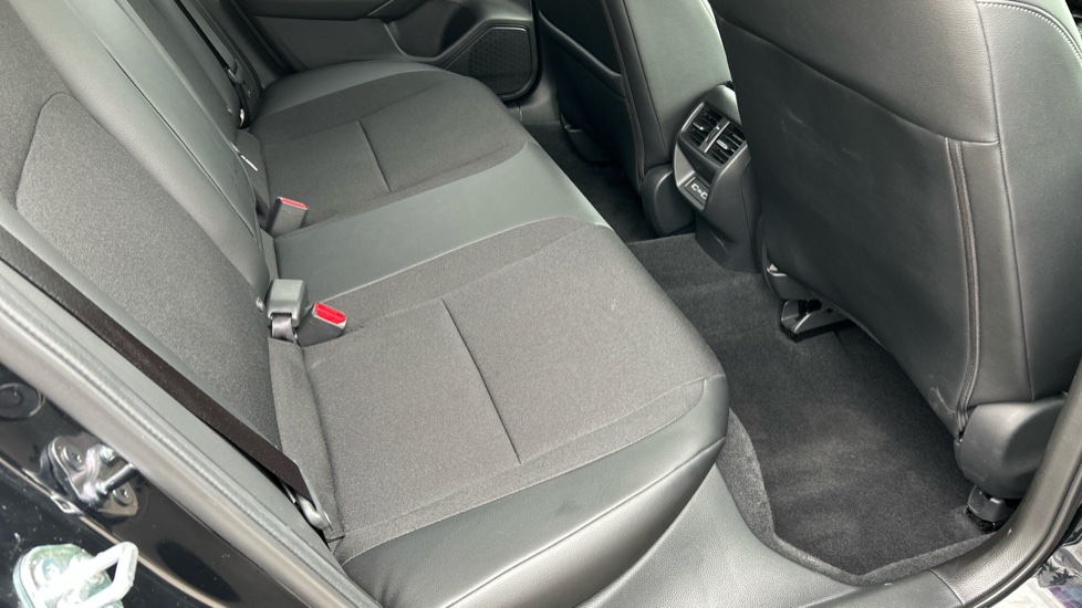 Honda Civic 2.0 eHEV Sport 5dr CVT Hybrid Hatchback - Image 33