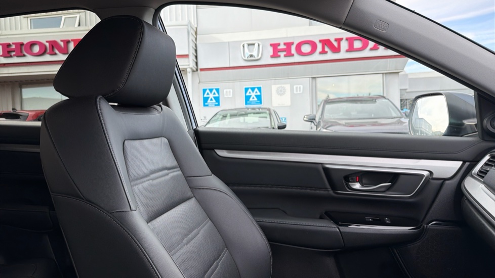 Honda CR-V 2.0 i-MMD Hybrid EX 5dr eCVT Hybrid Estate - Image 39