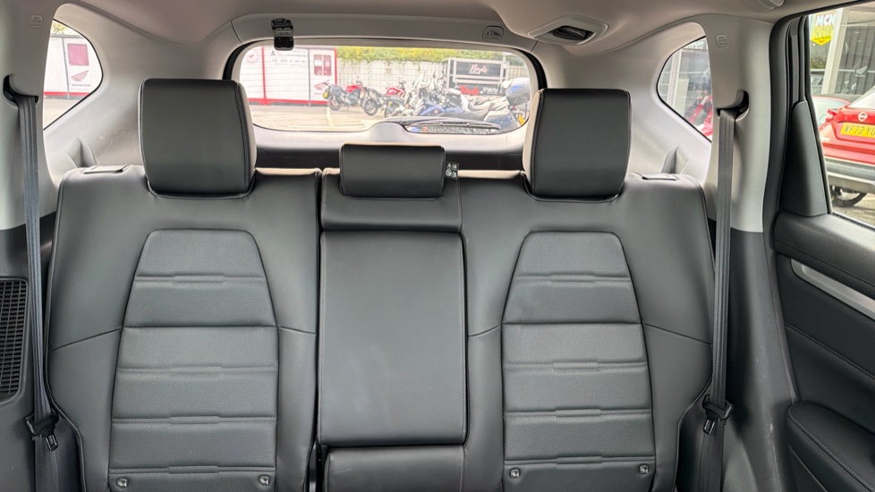 Honda CR-V 2.0 i-MMD Hybrid EX 5dr eCVT Hybrid Estate - Image 40