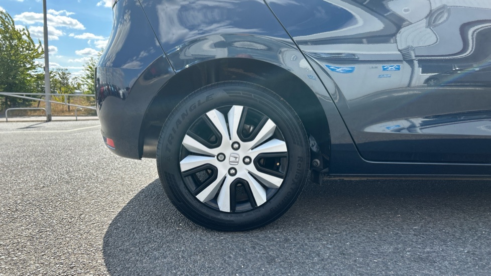 Honda Jazz 1.5 i-MMD Hybrid SR 5dr eCVT Hybrid Hatchback - Image 9