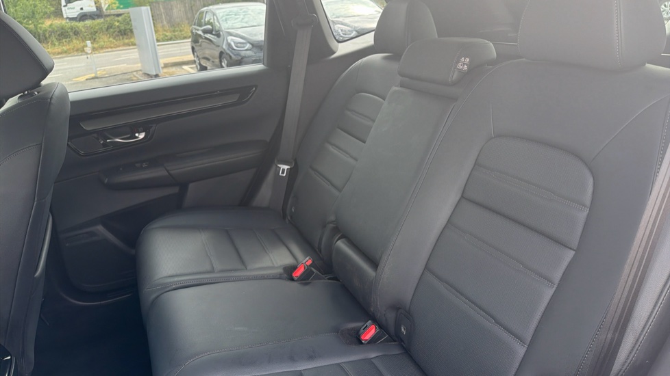 Honda CR-V 2.0 ePHEV Advance Tech 5dr eCVT Estate - Image 8