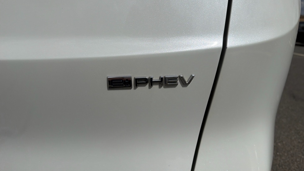 Honda CR-V 2.0 ePHEV Advance Tech 5dr eCVT Estate - Image 14