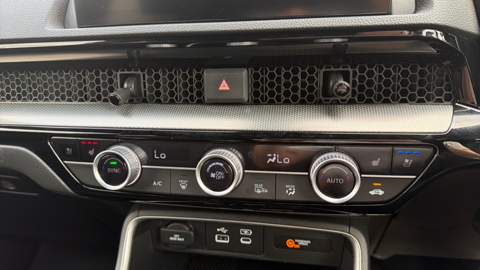 Honda CR-V 2.0 ePHEV Advance Tech 5dr eCVT Estate - Image 30