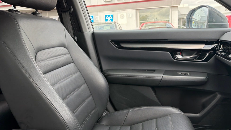 Honda CR-V 2.0 ePHEV Advance Tech 5dr eCVT Estate - Image 36