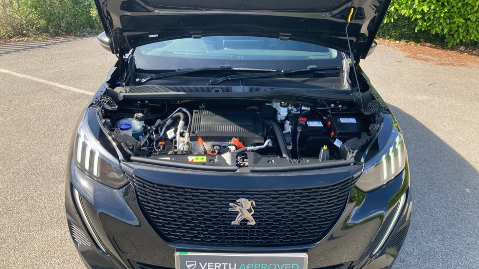 Peugeot 2008 100kW GT 50kWh 5dr Auto Electric Estate - Image 8
