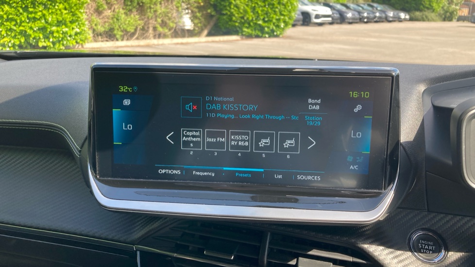 Peugeot 2008 100kW GT 50kWh 5dr Auto Electric Estate - Image 12