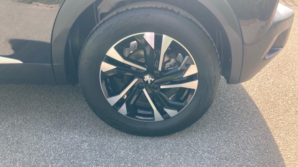 Peugeot 2008 100kW GT 50kWh 5dr Auto Electric Estate - Image 38