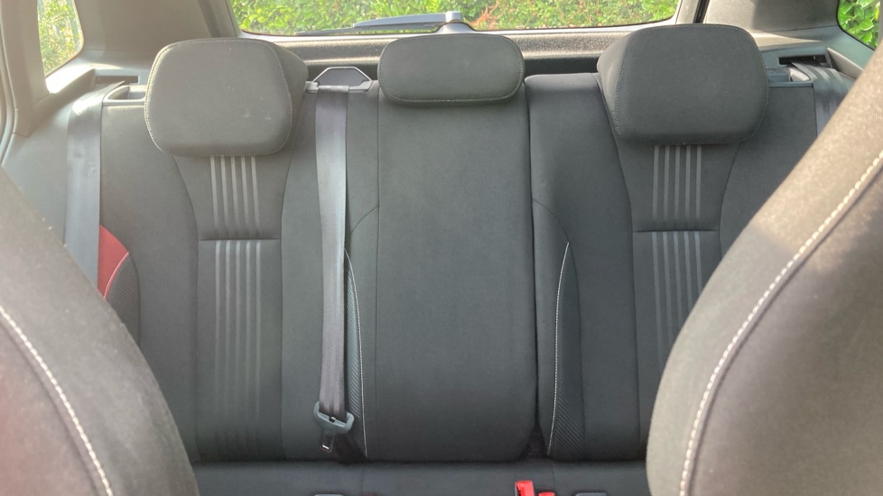 Skoda Kamiq 1.0 TSI 110 Monte Carlo 5dr DSG Petrol Hatchback - Image 15