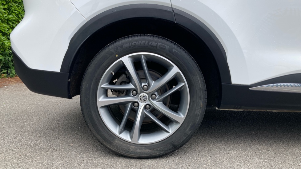 MG HS 1.5 T-GDI Exclusive 5dr Petrol Hatchback - Image 7