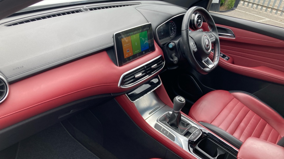 MG HS 1.5 T-GDI Exclusive 5dr Petrol Hatchback - Image 9