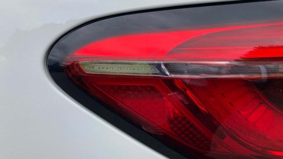 MG HS 1.5 T-GDI Exclusive 5dr Petrol Hatchback - Image 53