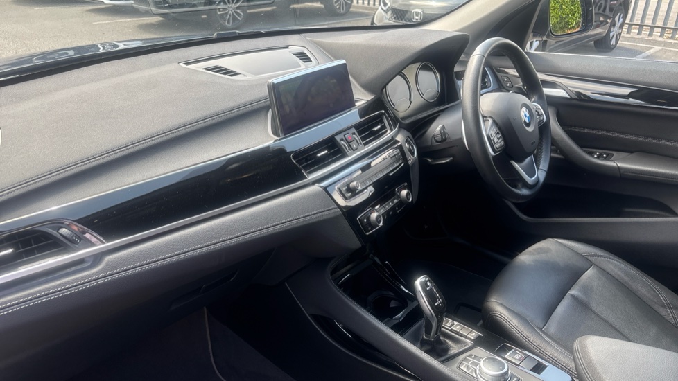 BMW X1 xDrive 20i [178] xLine 5dr Step Auto Petrol Estate - Image 9