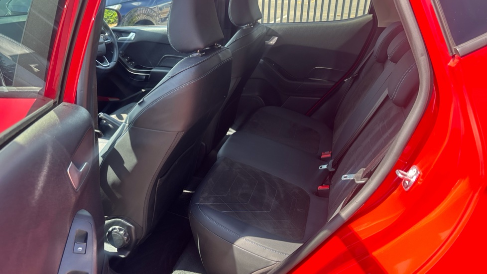 Ford Fiesta 1.0 EcoBoost Active X 5dr Petrol Hatchback - Image 16
