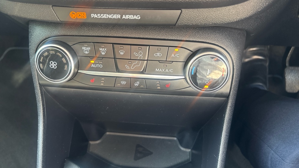 Ford Fiesta 1.0 EcoBoost Active X 5dr Petrol Hatchback - Image 30