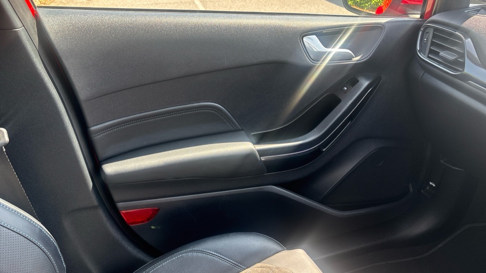 Ford Fiesta 1.0 EcoBoost Active X 5dr Petrol Hatchback - Image 35