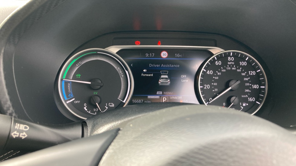 Nissan Juke 1.6 Hybrid N-Connecta 5dr Auto Hybrid Hatchback - Image 18
