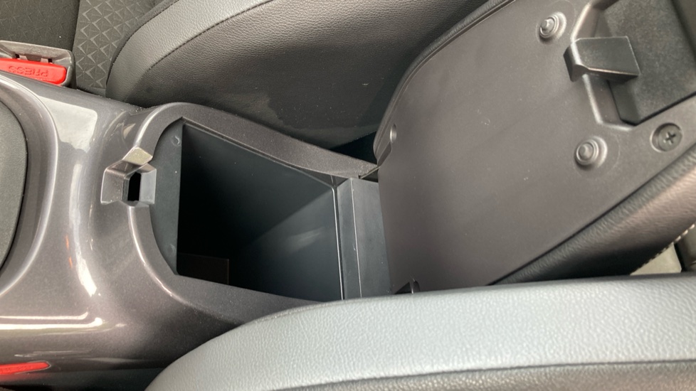 Nissan Juke 1.6 Hybrid N-Connecta 5dr Auto Hybrid Hatchback - Image 25