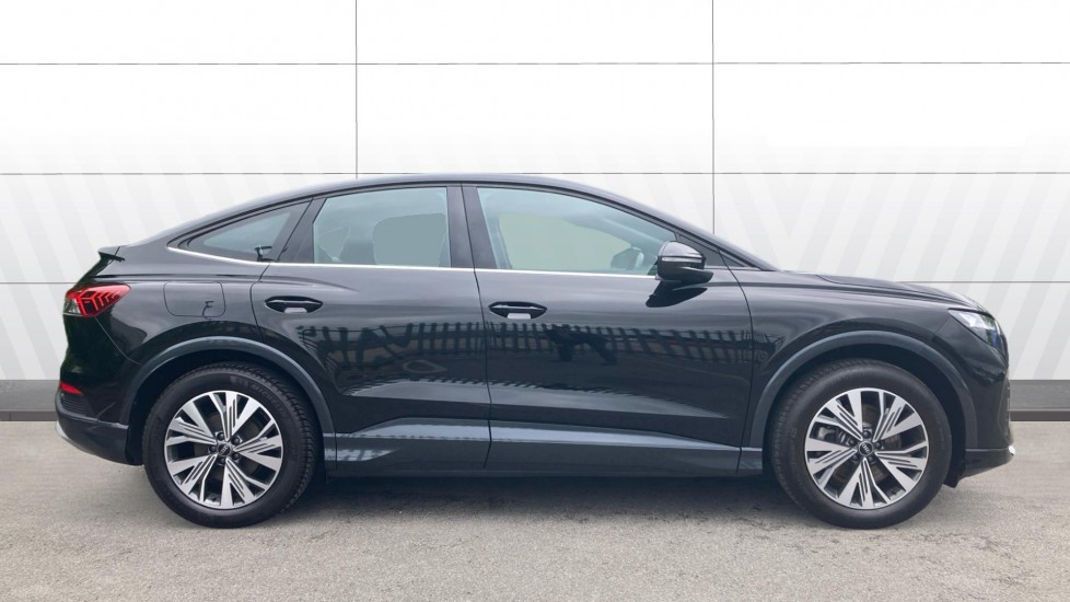 Audi Q4 e-tron 150kW 40 82kWh Sport 5dr Auto Electric Estate - Image 5