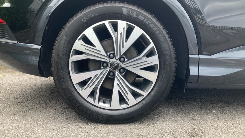 Audi Q4 e-tron 150kW 40 82kWh Sport 5dr Auto Electric Estate - Image 7