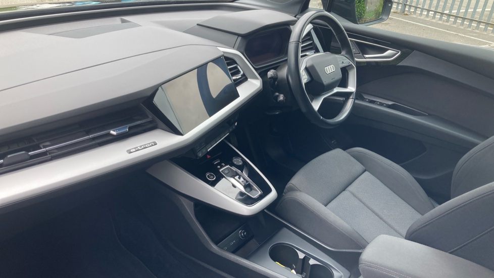 Audi Q4 e-tron 150kW 40 82kWh Sport 5dr Auto Electric Estate - Image 9
