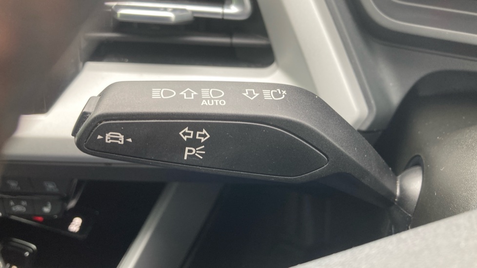 Audi Q4 e-tron 150kW 40 82kWh Sport 5dr Auto Electric Estate - Image 37