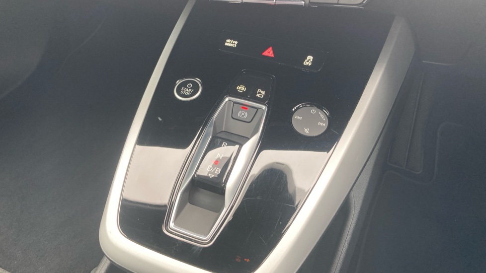 Audi Q4 e-tron 150kW 40 82kWh Sport 5dr Auto Electric Estate - Image 38