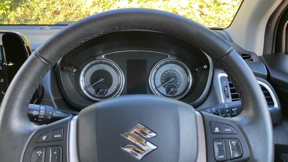 Suzuki S-Cross 1.4 Boosterjet 48V Hybrid Motion 5dr Petrol Hatchback - Image 18