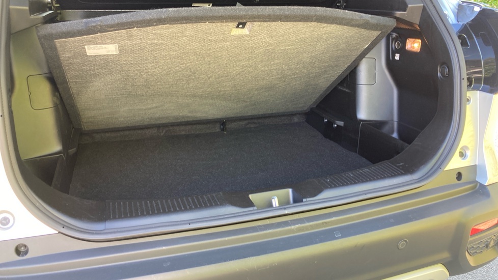Suzuki S-Cross 1.4 Boosterjet 48V Hybrid Motion 5dr Petrol Hatchback - Image 31
