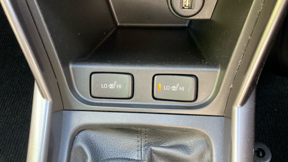 Suzuki S-Cross 1.4 Boosterjet 48V Hybrid Motion 5dr Petrol Hatchback - Image 39