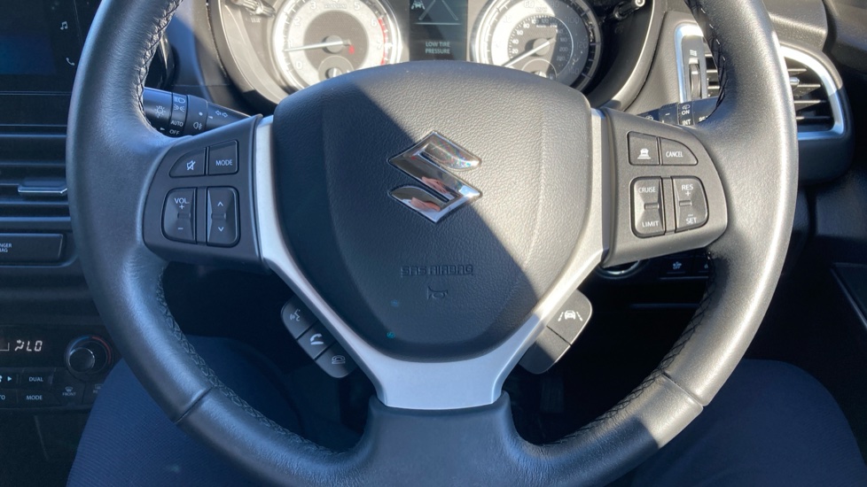 Suzuki S-Cross 1.4 Boosterjet 48V Hybrid Motion 5dr Petrol Hatchback - Image 51
