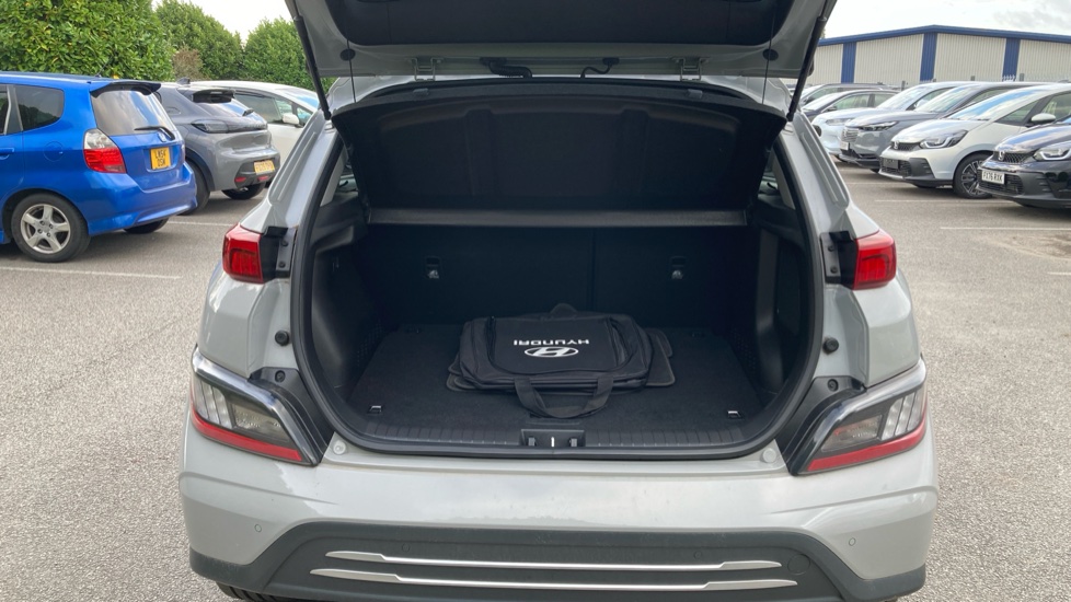 Hyundai KONA 150kW Premium 64kWh 5dr Auto Electric Hatchback - Image 4