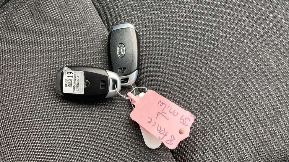 Hyundai KONA 150kW Premium 64kWh 5dr Auto Electric Hatchback - Image 35