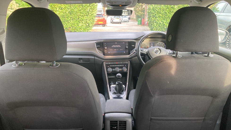 Volkswagen T-Roc 1.6 TDI SE 5dr Diesel Hatchback - Image 10