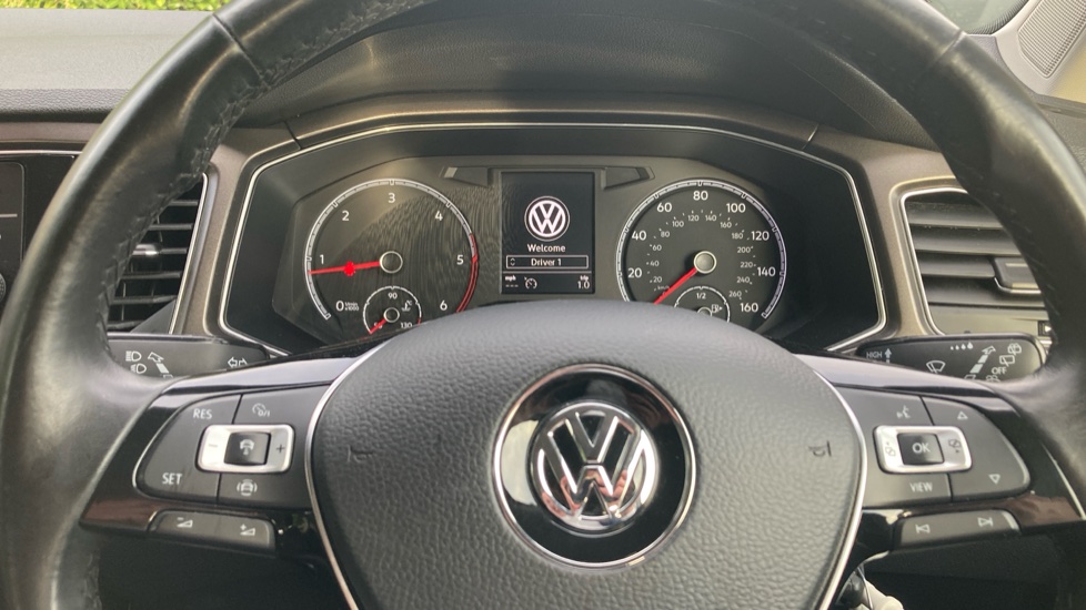 Volkswagen T-Roc 1.6 TDI SE 5dr Diesel Hatchback - Image 18