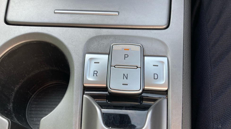 Hyundai KONA 150kW Premium 64kWh 5dr Auto Electric Hatchback - Image 29