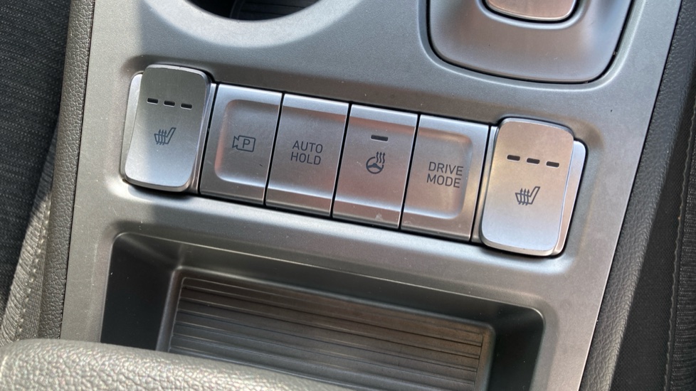 Hyundai KONA 150kW Premium 64kWh 5dr Auto Electric Hatchback - Image 32