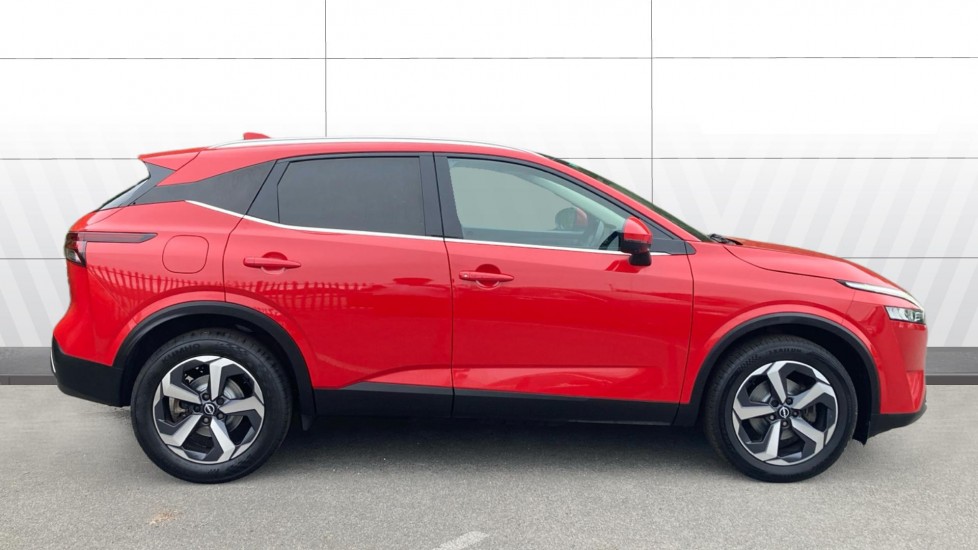 Nissan Qashqai 1.3 DiG-T MH 158 N-Connecta 5dr Xtronic Petrol Hatchback - Image 5