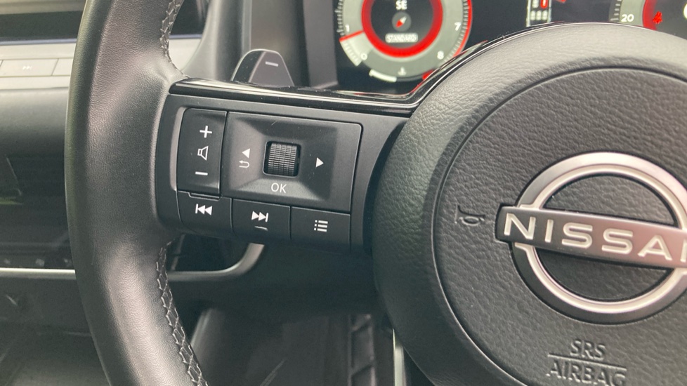 Nissan Qashqai 1.3 DiG-T MH 158 N-Connecta 5dr Xtronic Petrol Hatchback - Image 29