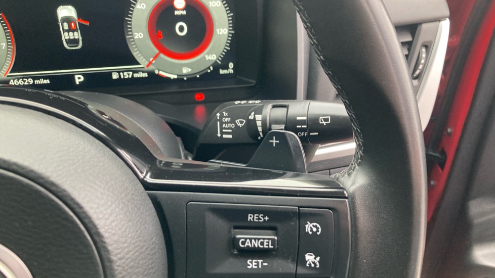 Nissan Qashqai 1.3 DiG-T MH 158 N-Connecta 5dr Xtronic Petrol Hatchback - Image 32