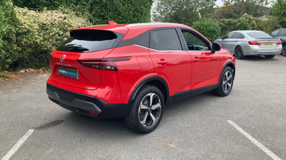 Nissan Qashqai 1.3 DiG-T MH 158 N-Connecta 5dr Xtronic Petrol Hatchback - Image 36