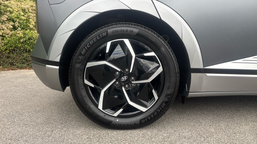 Hyundai IONIQ 5 168kW Premium 77 kWh 5dr Auto [Part Leather] Electric Hatchback - Image 7