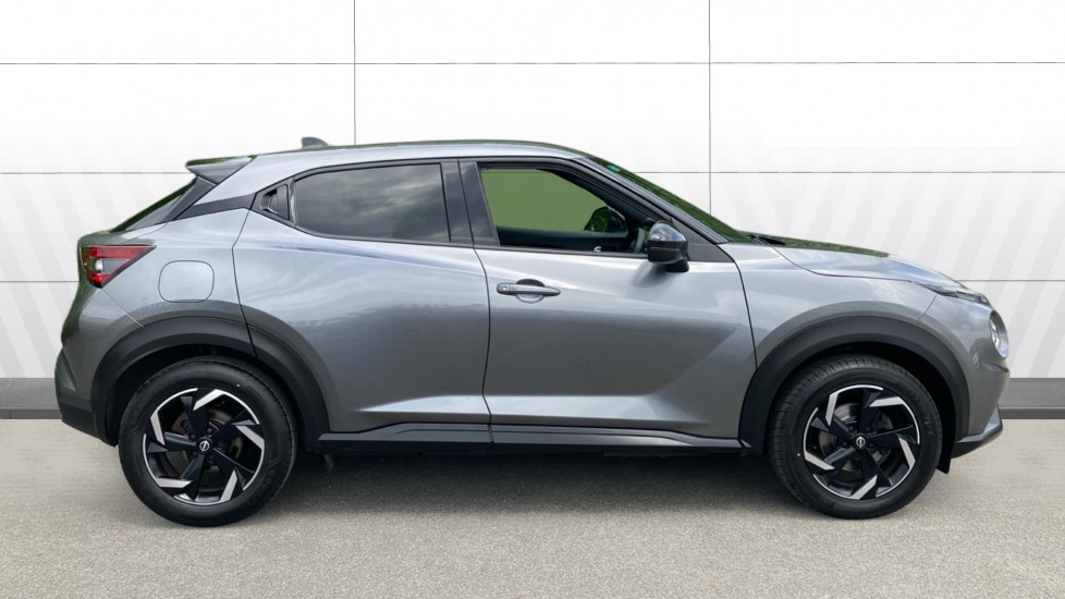 Nissan Juke 1.0 DiG-T 114 N-Connecta 5dr DCT Petrol Hatchback - Image 5