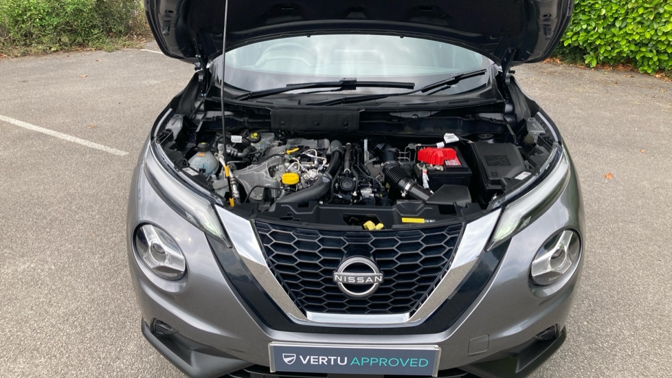 Nissan Juke 1.0 DiG-T 114 N-Connecta 5dr DCT Petrol Hatchback - Image 8