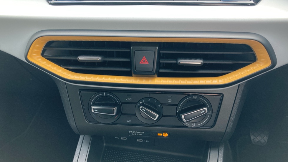 SEAT Ibiza 1.0 MPI SE 5dr Petrol Hatchback - Image 23