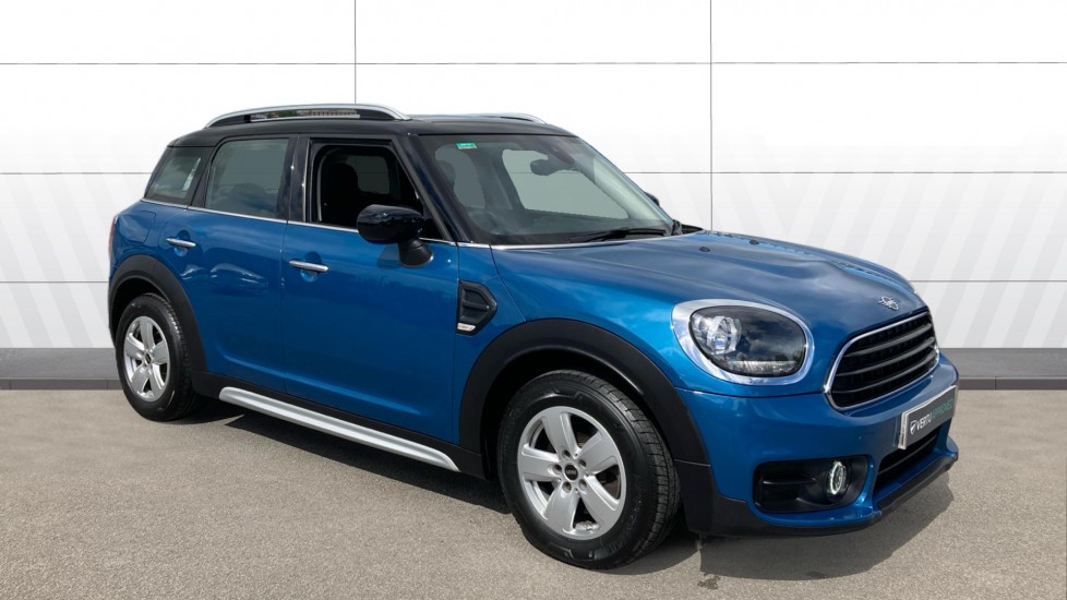 MINI Countryman 1.5 Cooper Classic 5dr Auto Petrol Hatchback - Image 1
