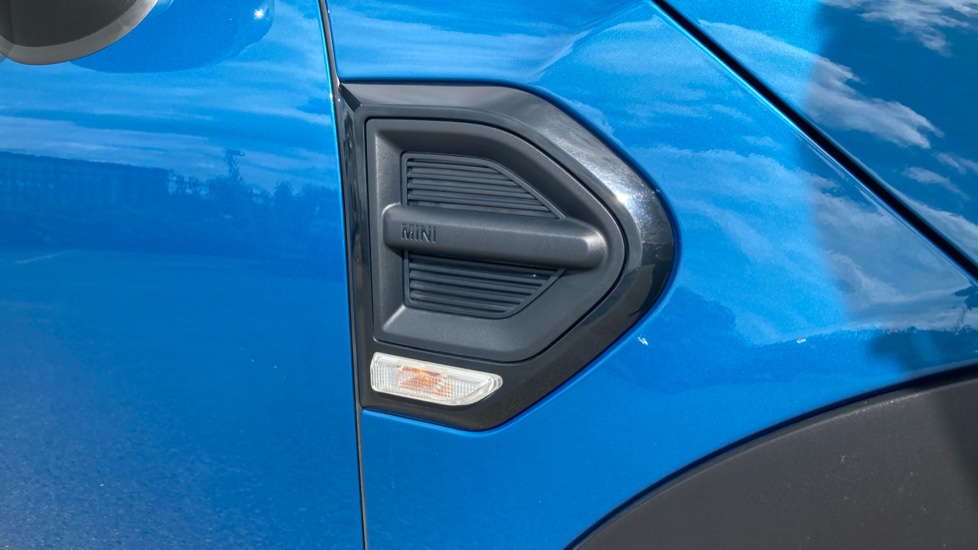 MINI Countryman 1.5 Cooper Classic 5dr Auto Petrol Hatchback - Image 23