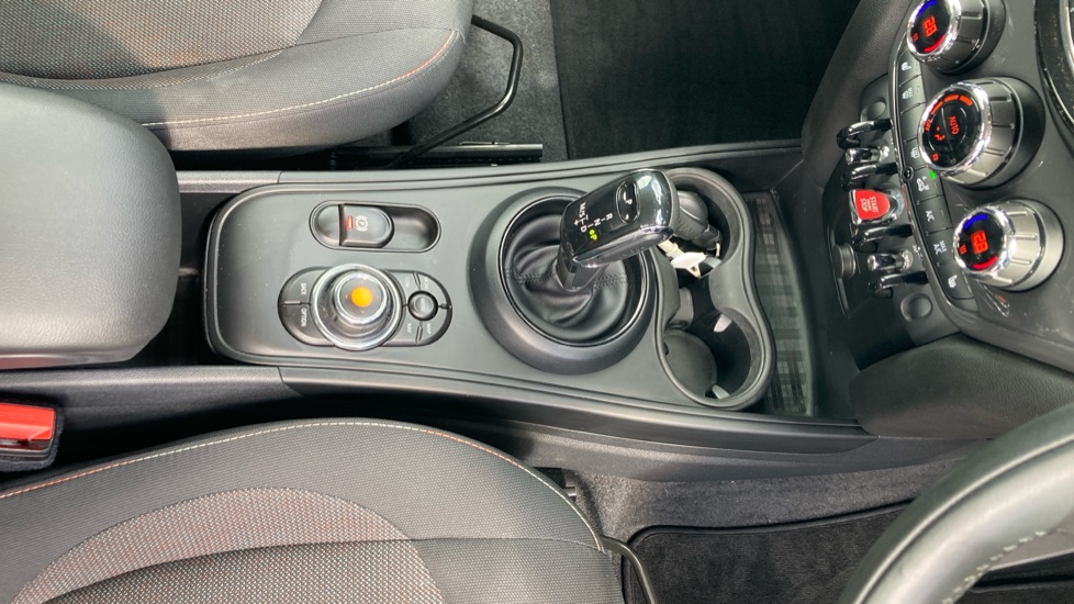 MINI Countryman 1.5 Cooper Classic 5dr Auto Petrol Hatchback - Image 35