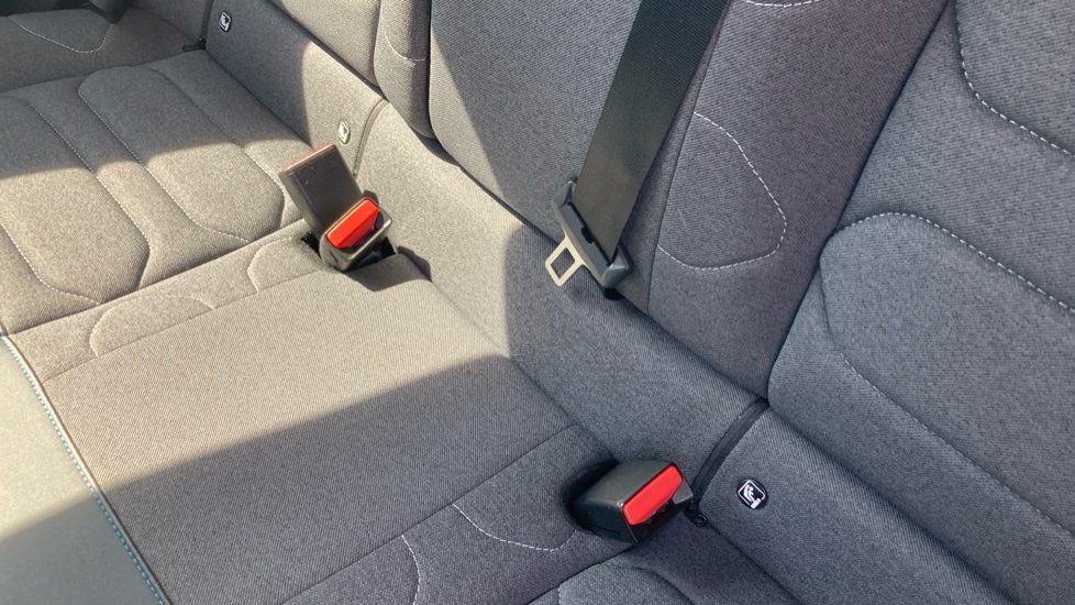 Citroen C4 1.2 PureTech [130] Plus 5dr Petrol Hatchback - Image 17